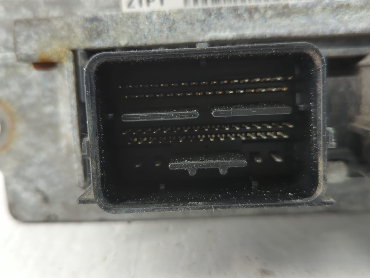 2011 Ford Fusion PCM Engine Control Computer ECU ECM PCU OEM P/N:AE5A-12A650-EPB Fits OEM Used Auto Parts - Oemusedautoparts
