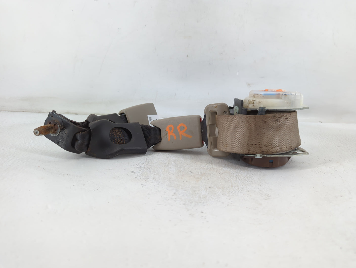 2011 Ford Fusion Passenger Rear Seatbelt Buckle - Oemusedautoparts1.com