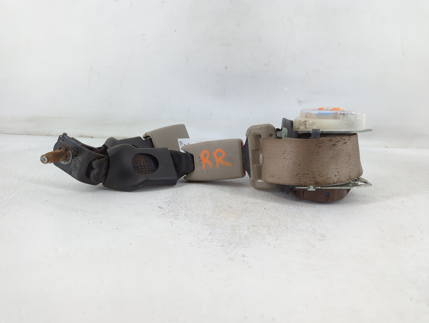 2011 Ford Fusion Passenger Rear Seatbelt Buckle - Oemusedautoparts1.com