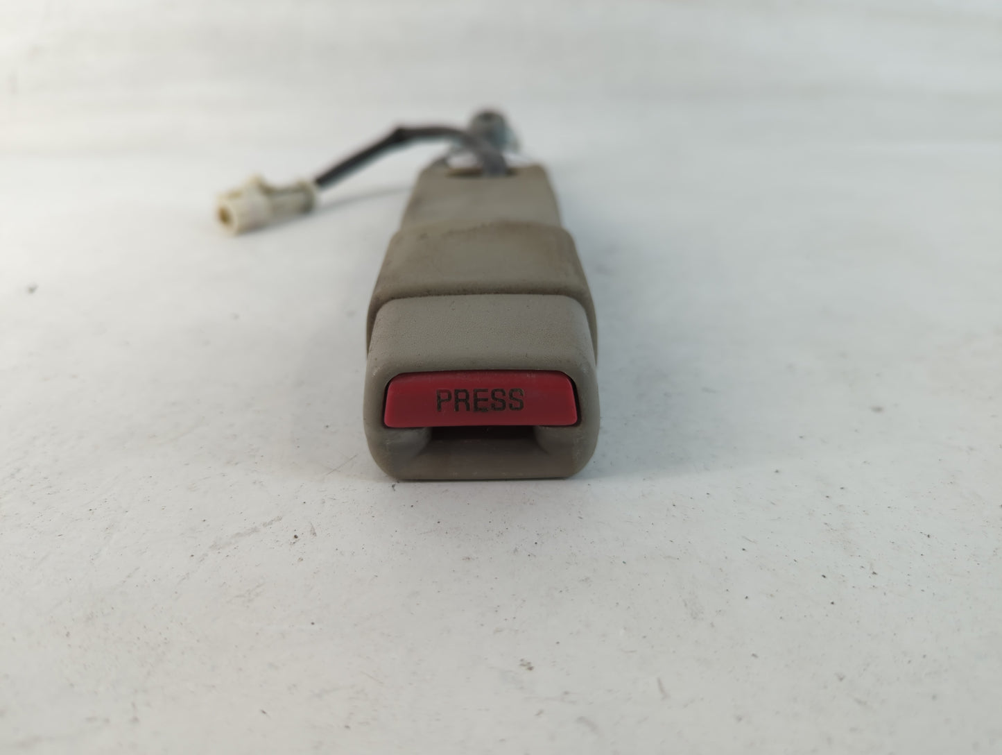 2011-2011 Ford Fusion Passenger Front Seatbelt Retractor - Oemusedautoparts1.com