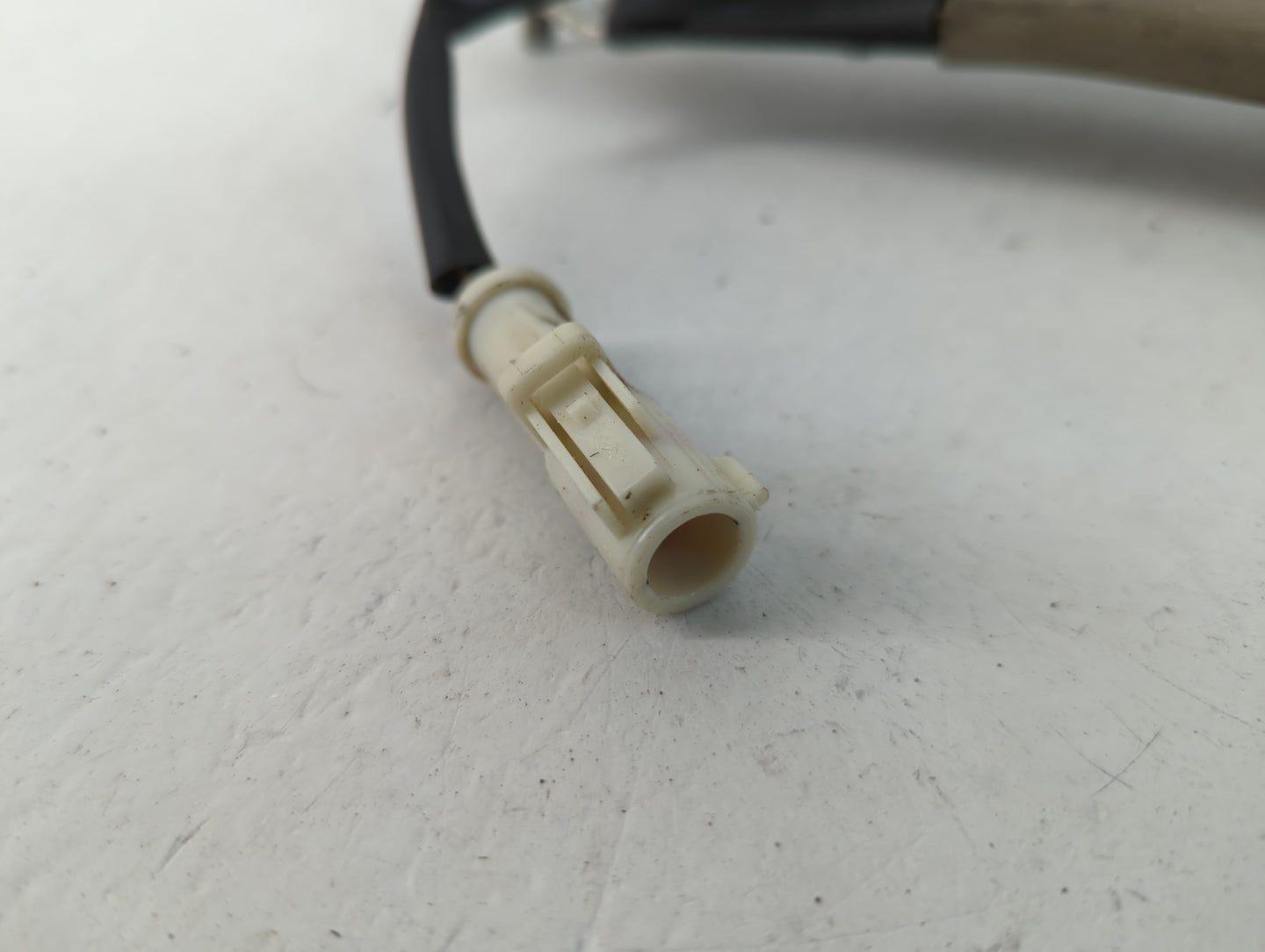 2011-2011 Ford Fusion Passenger Front Seatbelt Retractor - Oemusedautoparts1.com