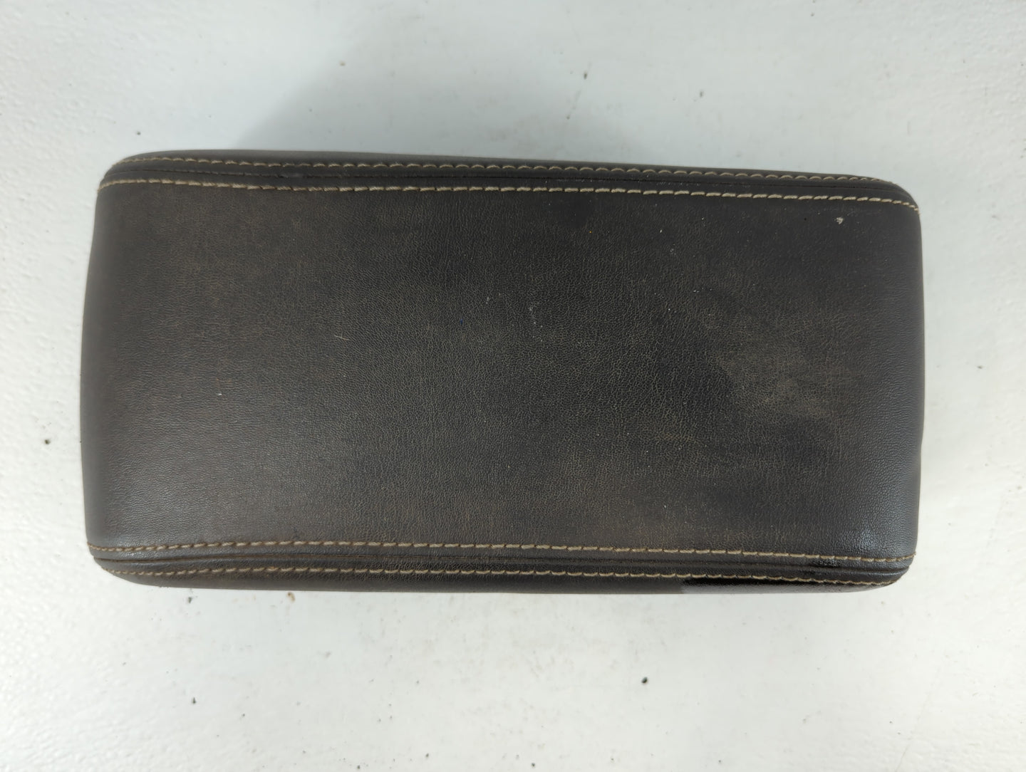 2011 Ford Fusion Center Console Armrest Cover Lid P/N:6E53-5406050-AA Fits OEM Used Auto Parts - Oemusedautoparts1.com