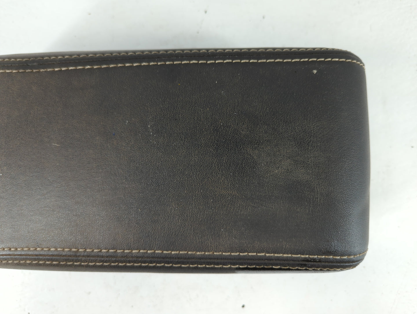 2011 Ford Fusion Center Console Armrest Cover Lid P/N:6E53-5406050-AA Fits OEM Used Auto Parts - Oemusedautoparts1.com
