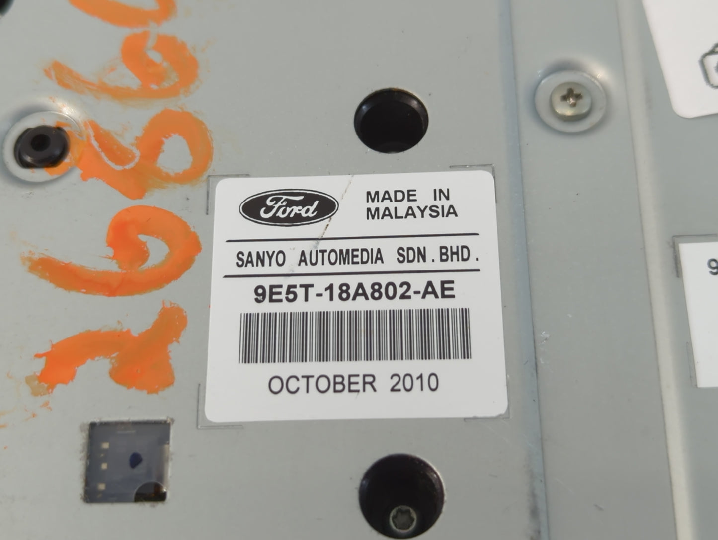 2010-2012 Ford Fusion Radio Control Panel - Oemusedautoparts1.com