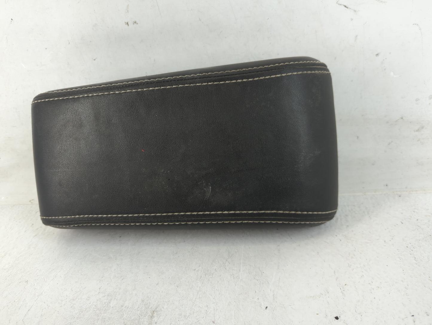 2010-2012 Ford Fusion Center Console Armrest Cover Lid Fits Fits 2010 2011 2012 OEM Used Auto Parts - Oemusedautoparts1.com