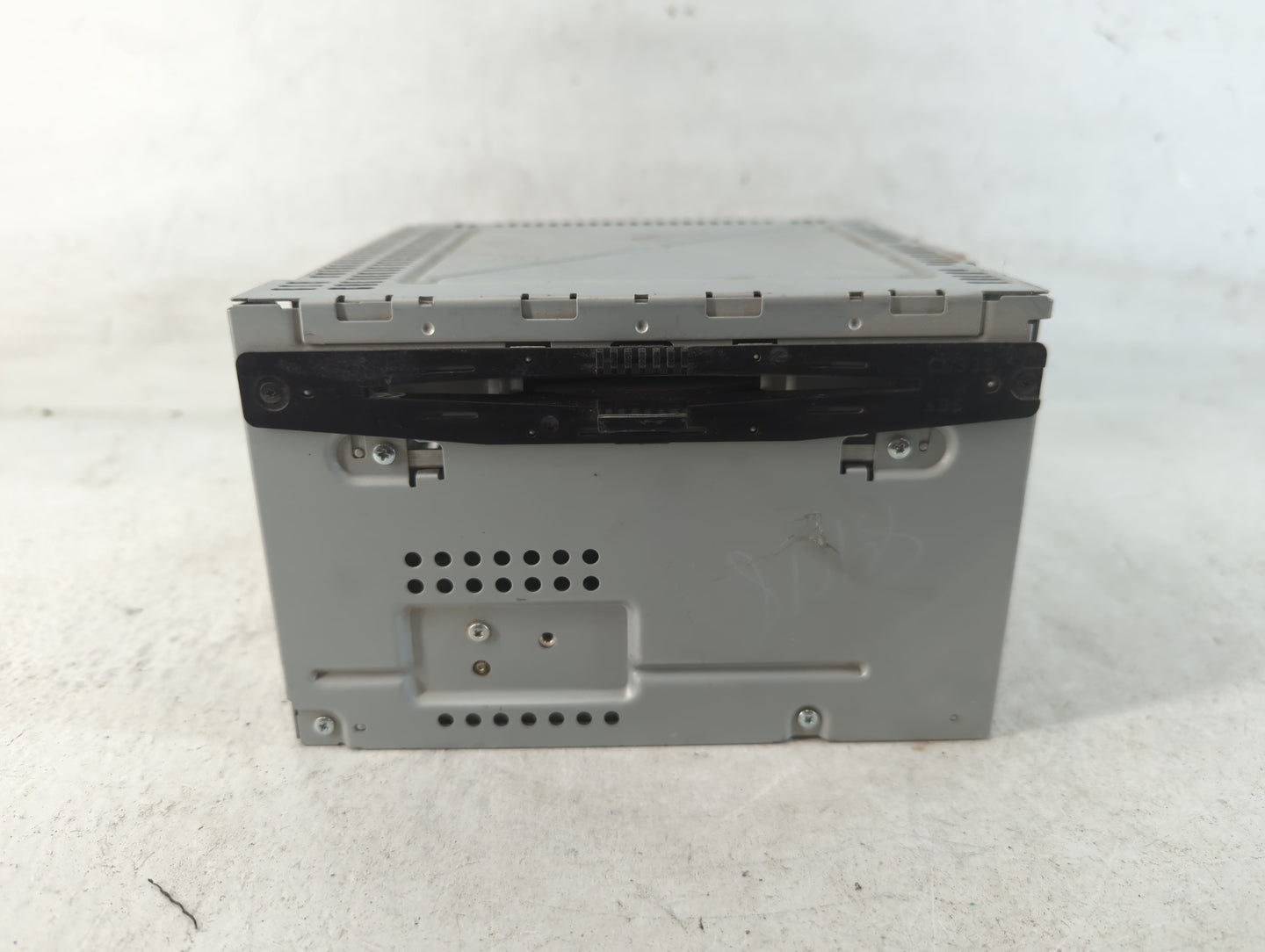 2010-2012 Ford Fusion Radio AM FM Cd Player Receiver Replacement P/N:BE5T-19C157-AB Fits Fits 2010 2011 2012 OEM Used Auto P