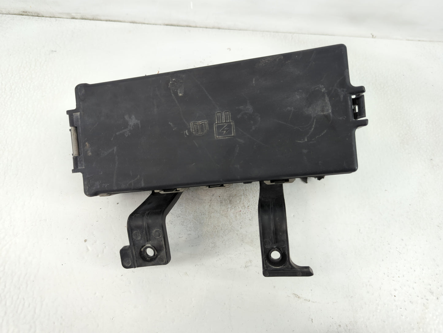 2010-2012 Ford Fusion Fusebox Fuse Box Panel Relay Module P/N:PP-T10 54-7146-30 Fits Fits 2010 2011 2012 OEM Used Auto Parts