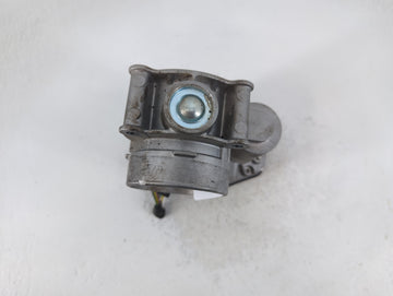 2010-2012 Ford Fusion Throttle Body P/N:DS7E-9F991-AJ Fits Fits 2009 2010 2011 2012 OEM Used Auto Parts