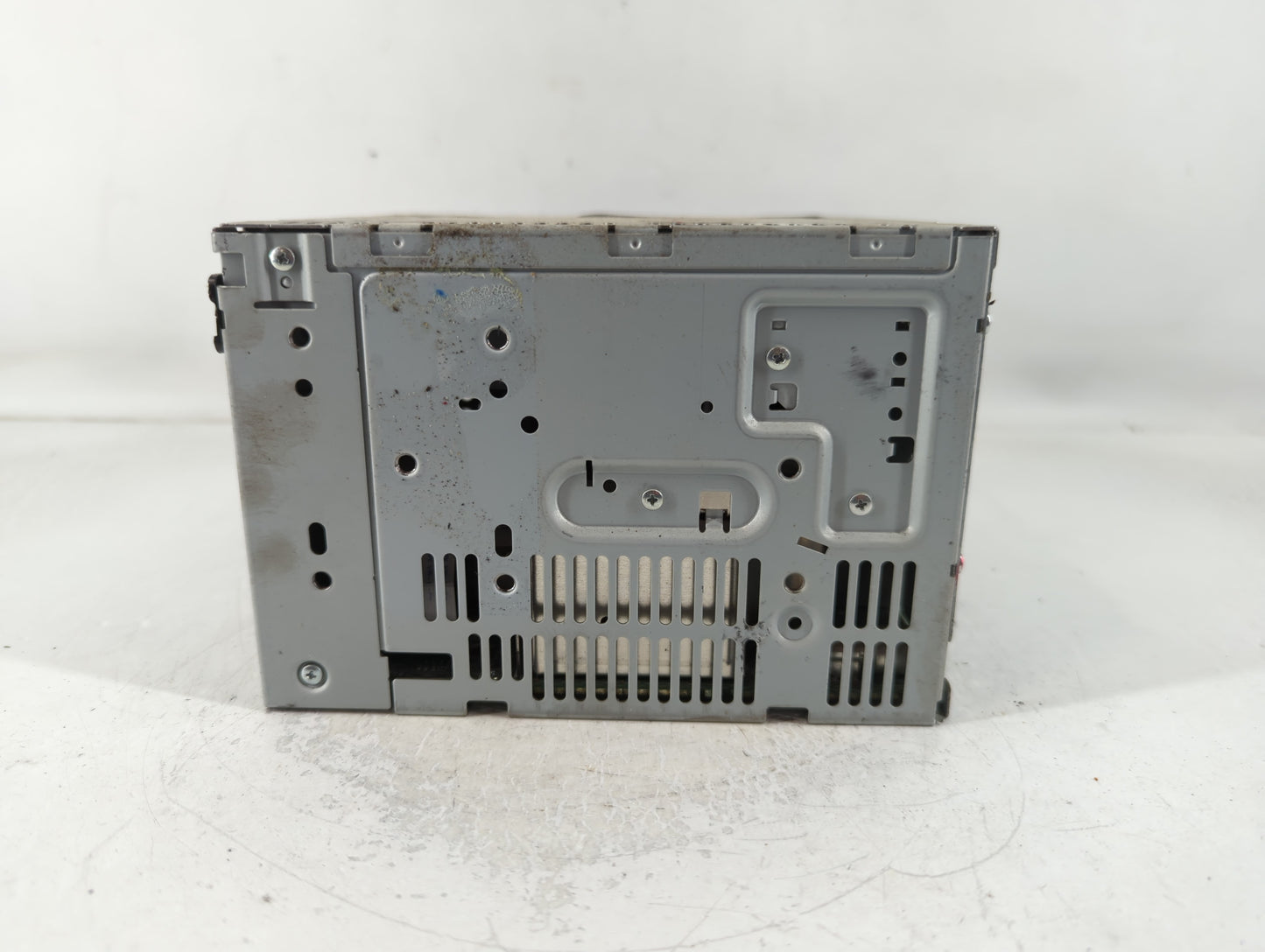 2010-2012 Ford Fusion Radio AM FM Cd Player Receiver Replacement P/N:BE5T-19C157-AB Fits Fits 2010 2011 2012 OEM Used Auto P