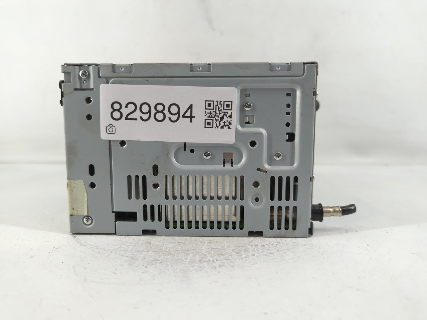 2010-2012 Ford Fusion Radio AM FM Cd Player Receiver Replacement P/N:BE5T-19C157-AA Fits Fits 2010 2011 2012 OEM Used Auto P