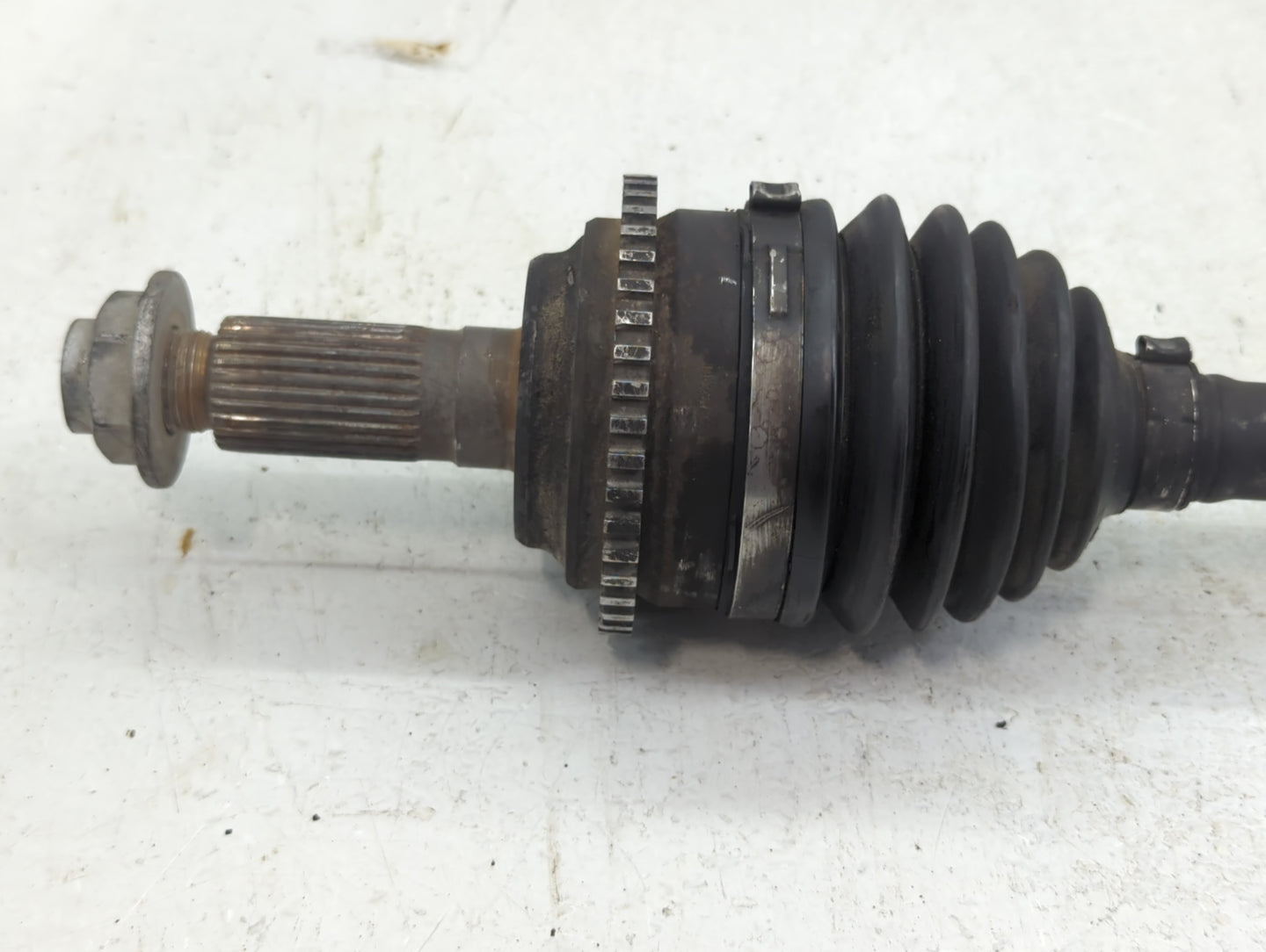 2010-2012 Ford Fusion Axle Shaft Front Passenger Cv C/v - Oemusedautoparts1.com