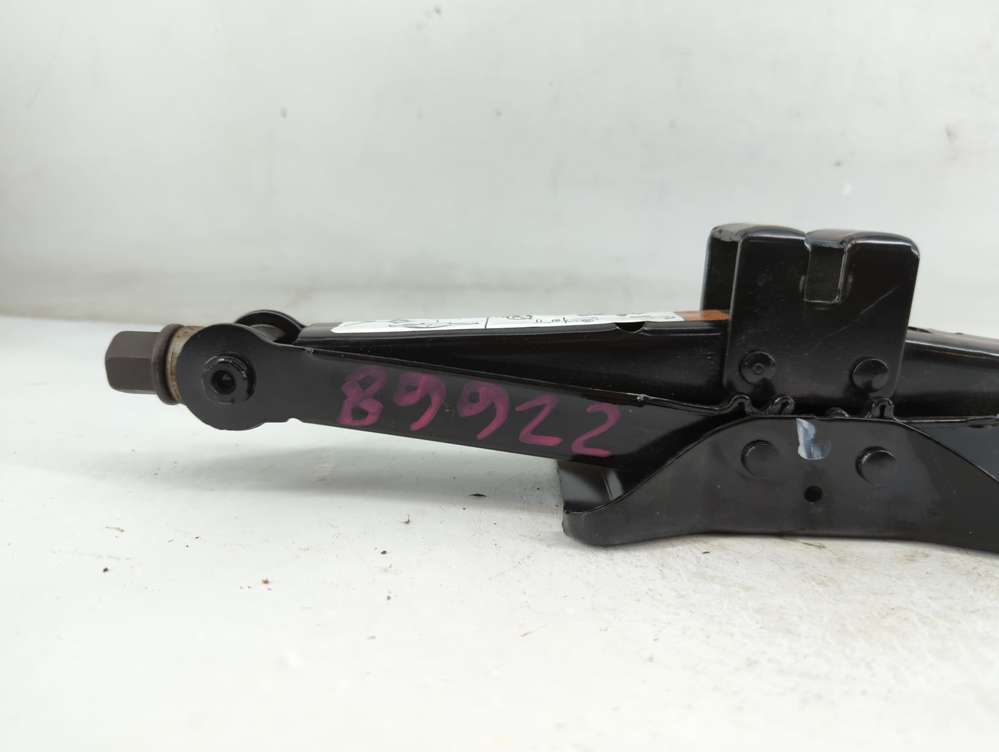 2011 Ford Fusion Spare Scissor Car Jack - Oemusedautoparts1.com
