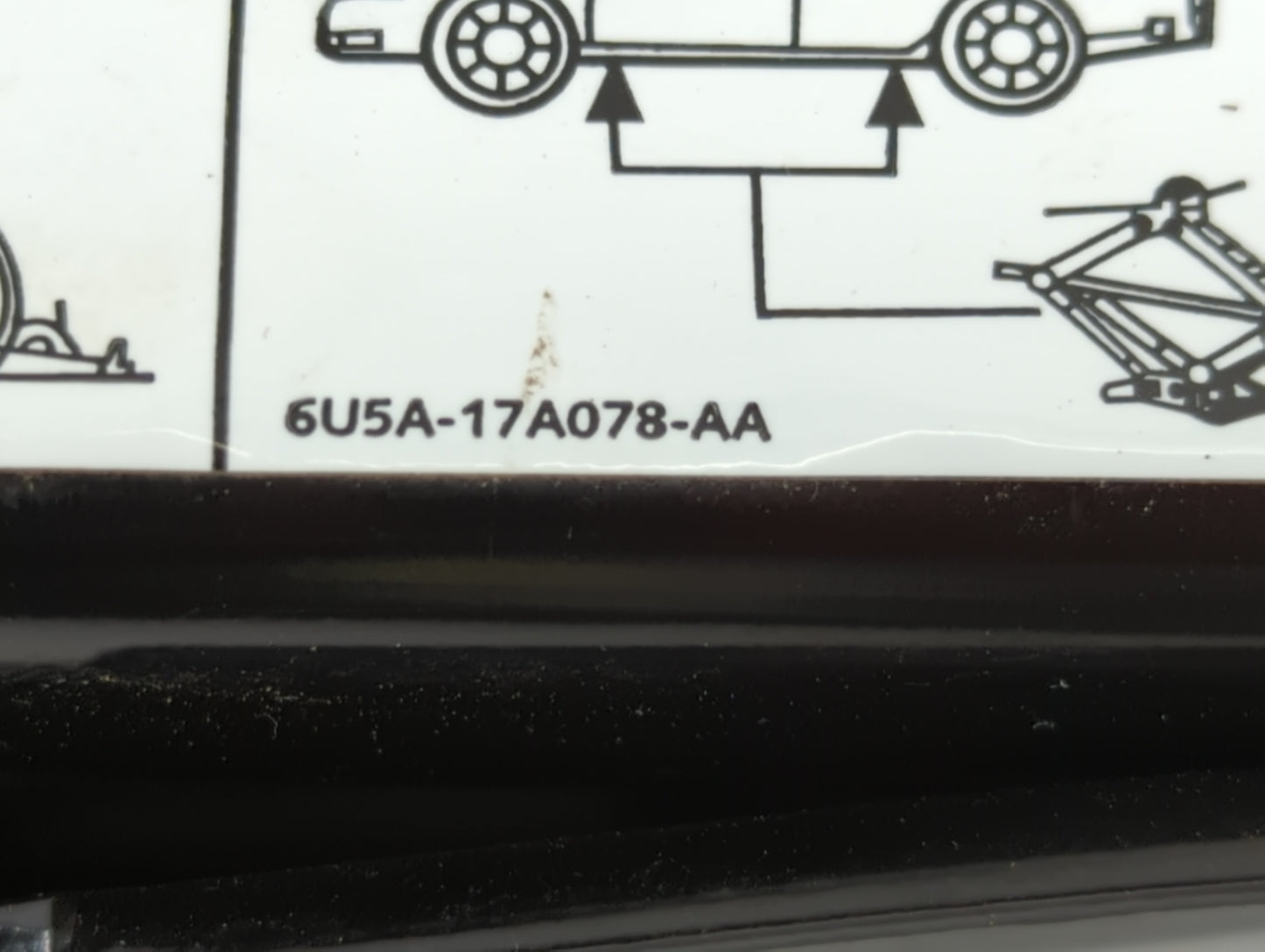 2011 Ford Fusion Spare Scissor Car Jack - Oemusedautoparts1.com