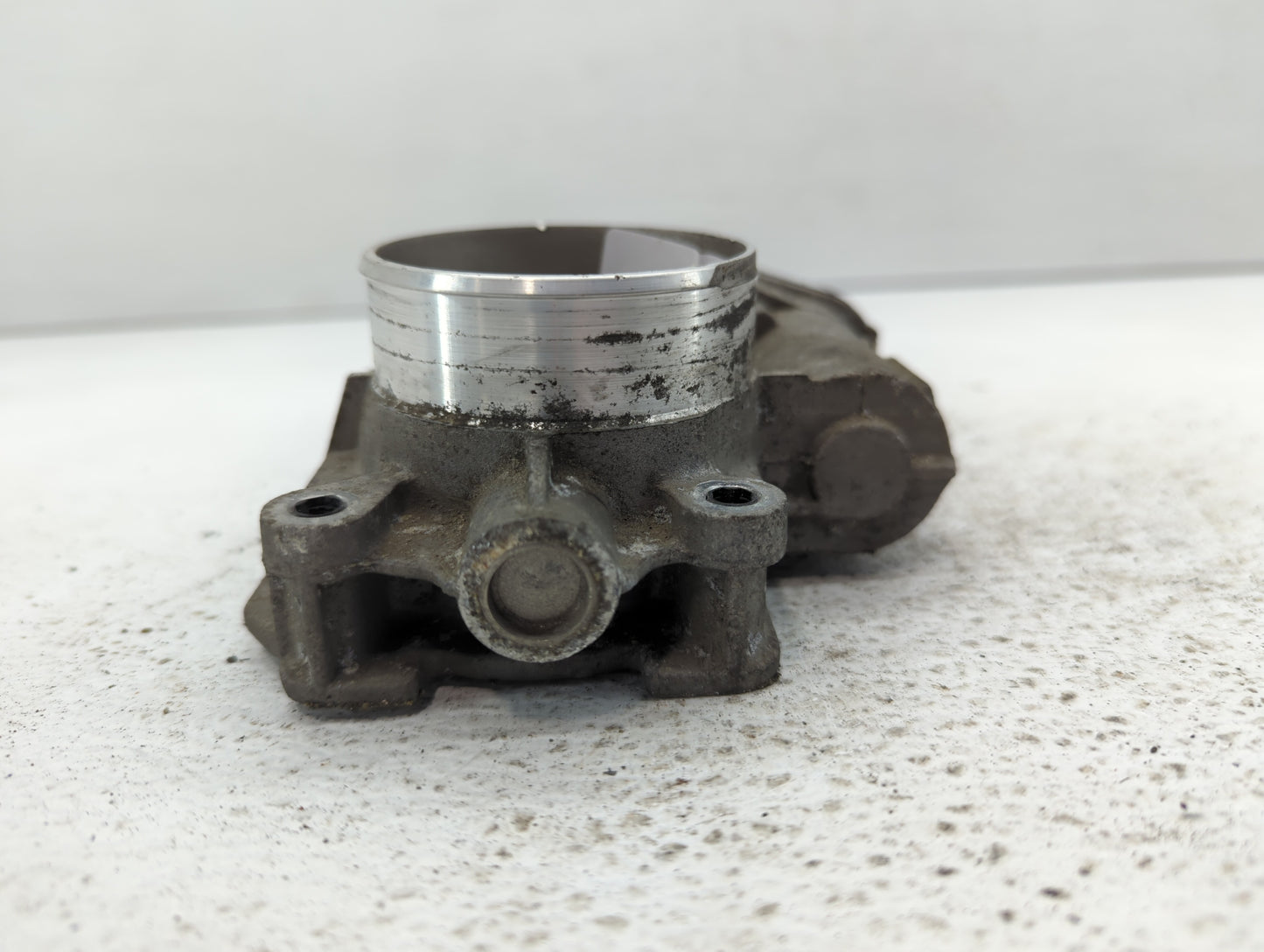 2011 Ford Lacrosse Throttle Body P/N:668AA Fits Fits 2007 2008 2009 2010 2012 OEM Used Auto Parts - Oemusedautoparts1.com