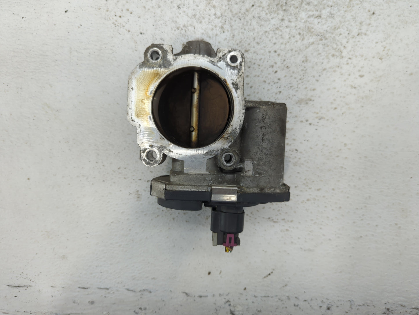 2011 Ford Lacrosse Throttle Body P/N:668AA Fits Fits 2007 2008 2009 2010 2012 OEM Used Auto Parts - Oemusedautoparts1.com