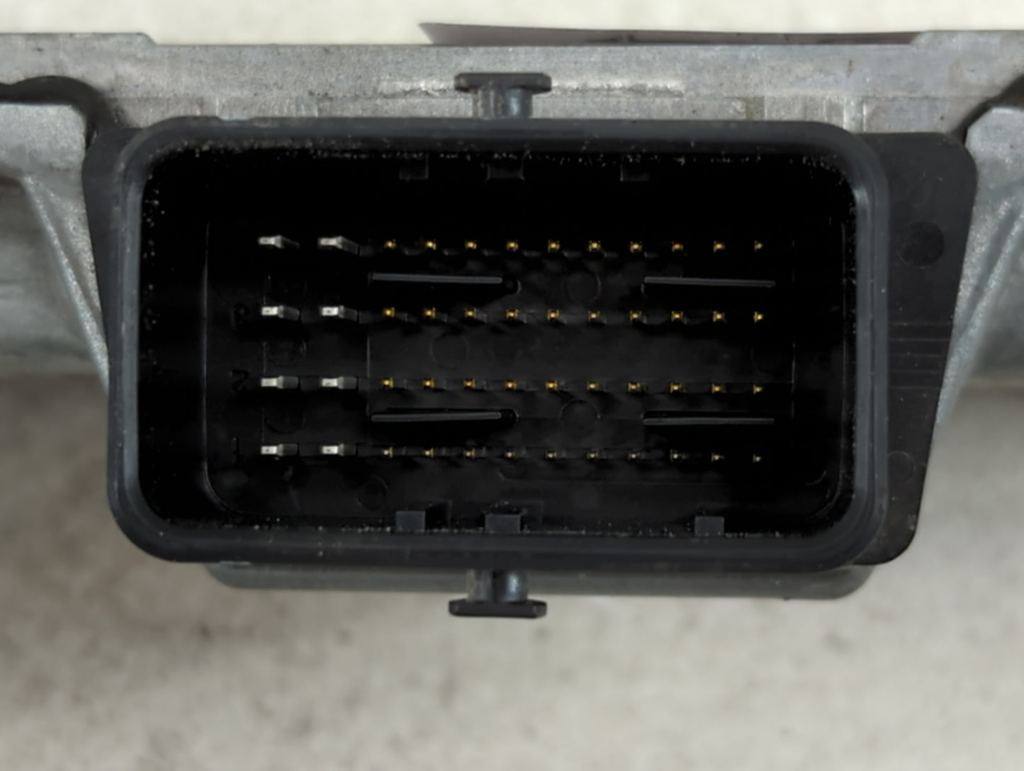 2011-2012 Ford Mustang PCM Engine Control Computer ECU ECM PCU OEM P/N:180888 Fits Fits 2011 2012 OEM Used Auto Parts - Oemu