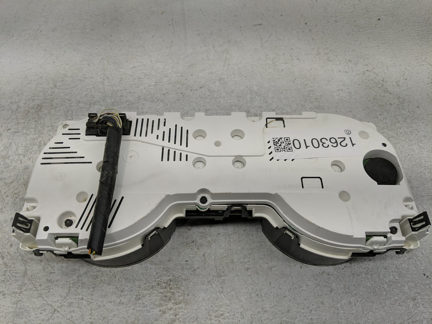 2011 Ford Mustang Instrument Cluster Speedometer Gauges Fits OEM Used Auto Parts - Oemusedautoparts1.com