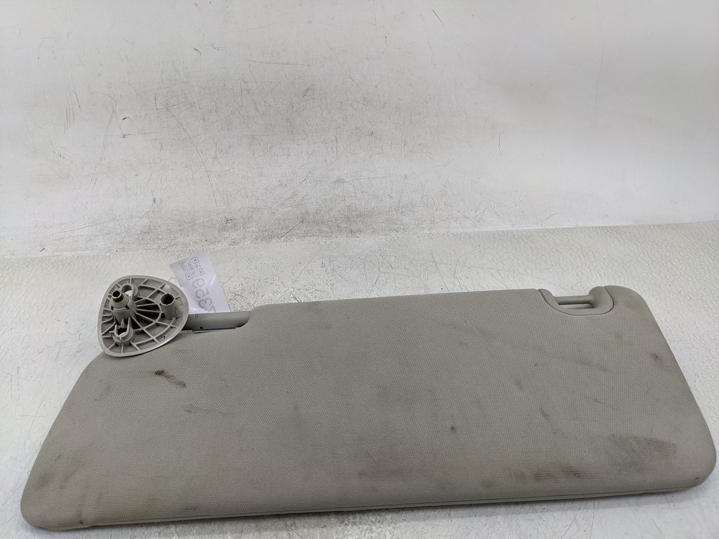 2011 Ford Mustang Sun Visor Shade Replacement Passenger Right Mirror Fits OEM Used Auto Parts - Oemusedautoparts1.com