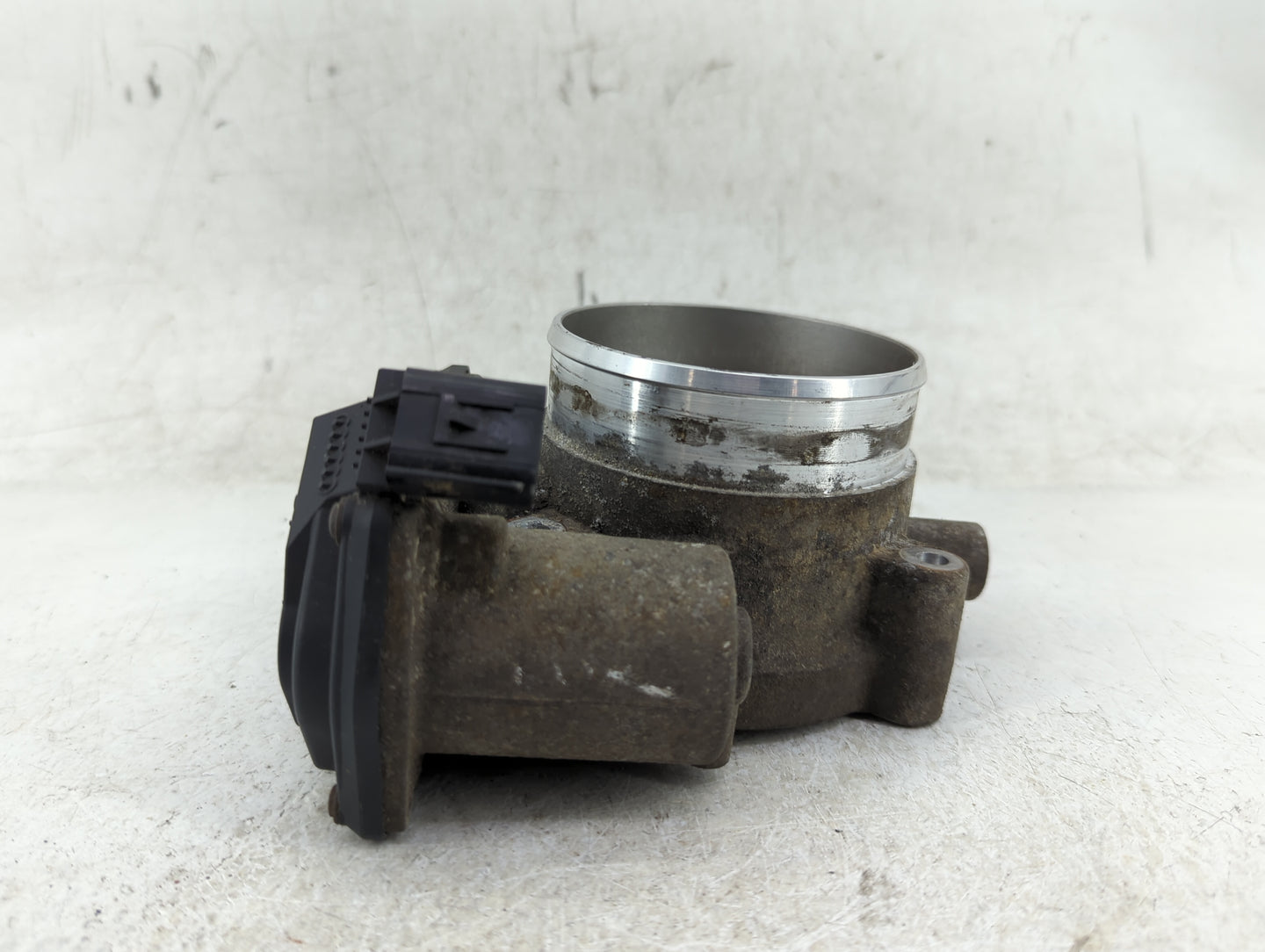 2011-2014 Ford Mustang Throttle Body P/N:BR3E-9F991-AD Fits Fits 2011 2012 2013 2014 OEM Used Auto Parts - Oemusedautoparts1