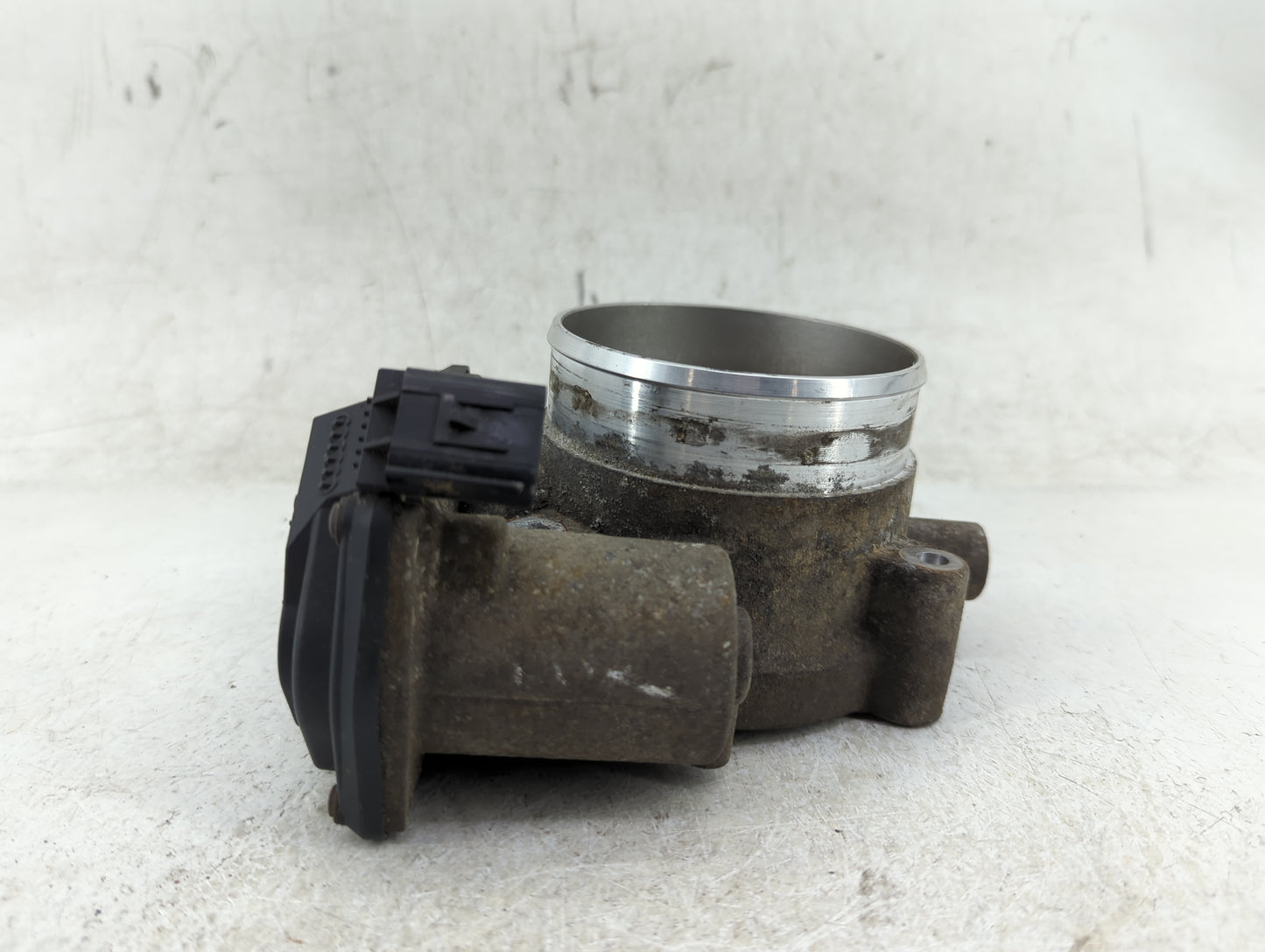 2011-2014 Ford Mustang Throttle Body P/N:BR3E-9F991-AD Fits Fits 2011 2012 2013 2014 OEM Used Auto Parts - Oemusedautoparts1