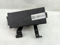 2010-2011 Ford Mustang Fusebox Fuse Box Panel Relay Module P/N:6E5T-14A003-AB Fits Fits 2010 2011 OEM Used Auto Parts - Oemu