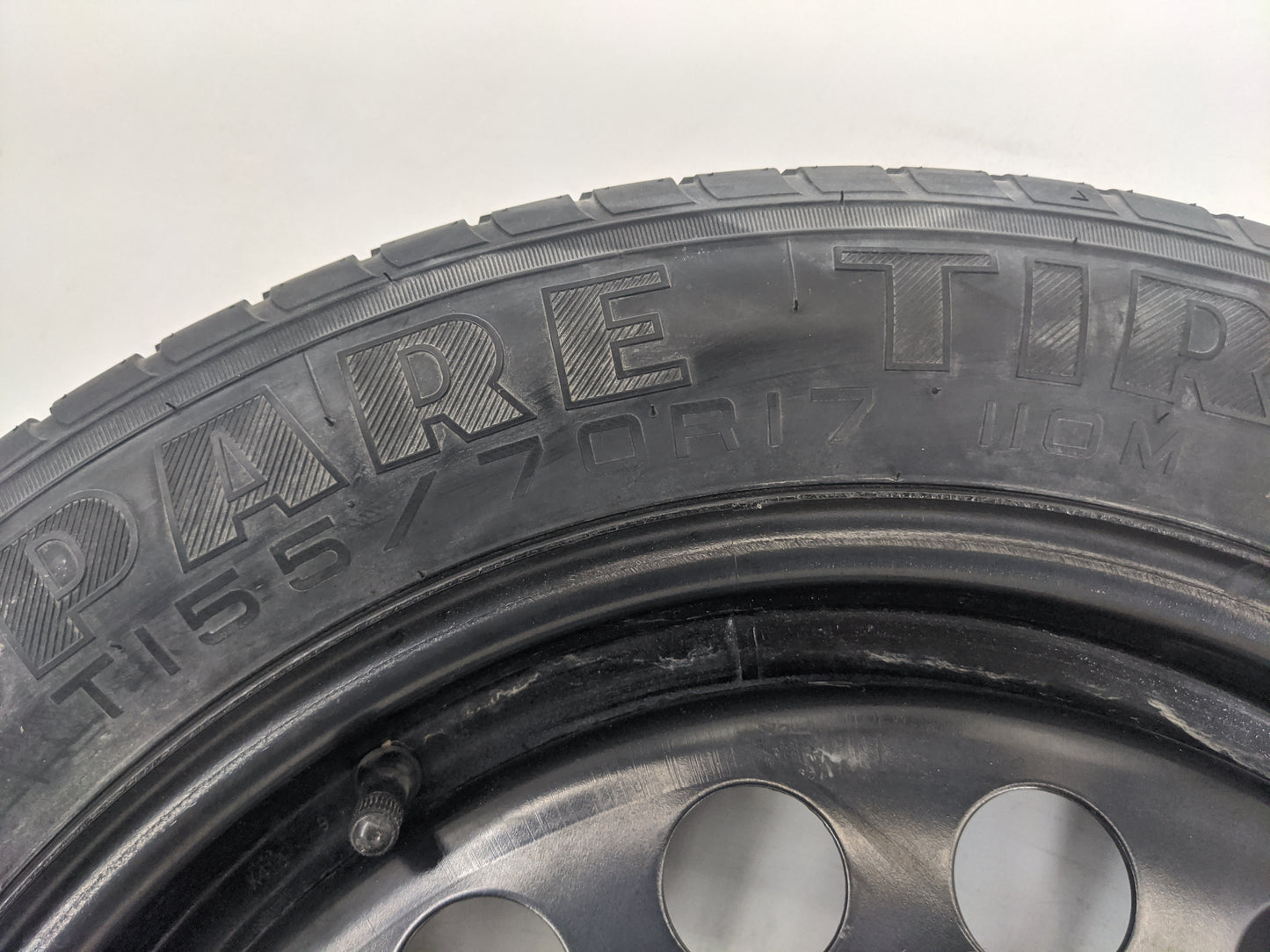 2005-2011 Ford Mustang Spare Donut Tire Wheel Rim Oem 1420874 - Oemusedautoparts1.com