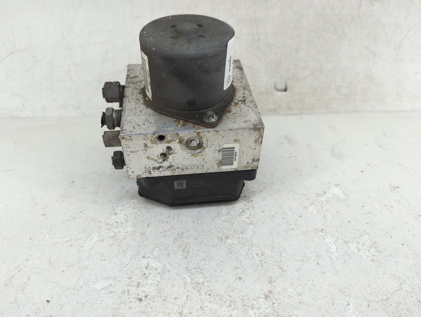 2011 Ford Mustang ABS Pump Control Module Replacement P/N:BR33-2C405-BB Fits OEM Used Auto Parts - Oemusedautoparts1.com