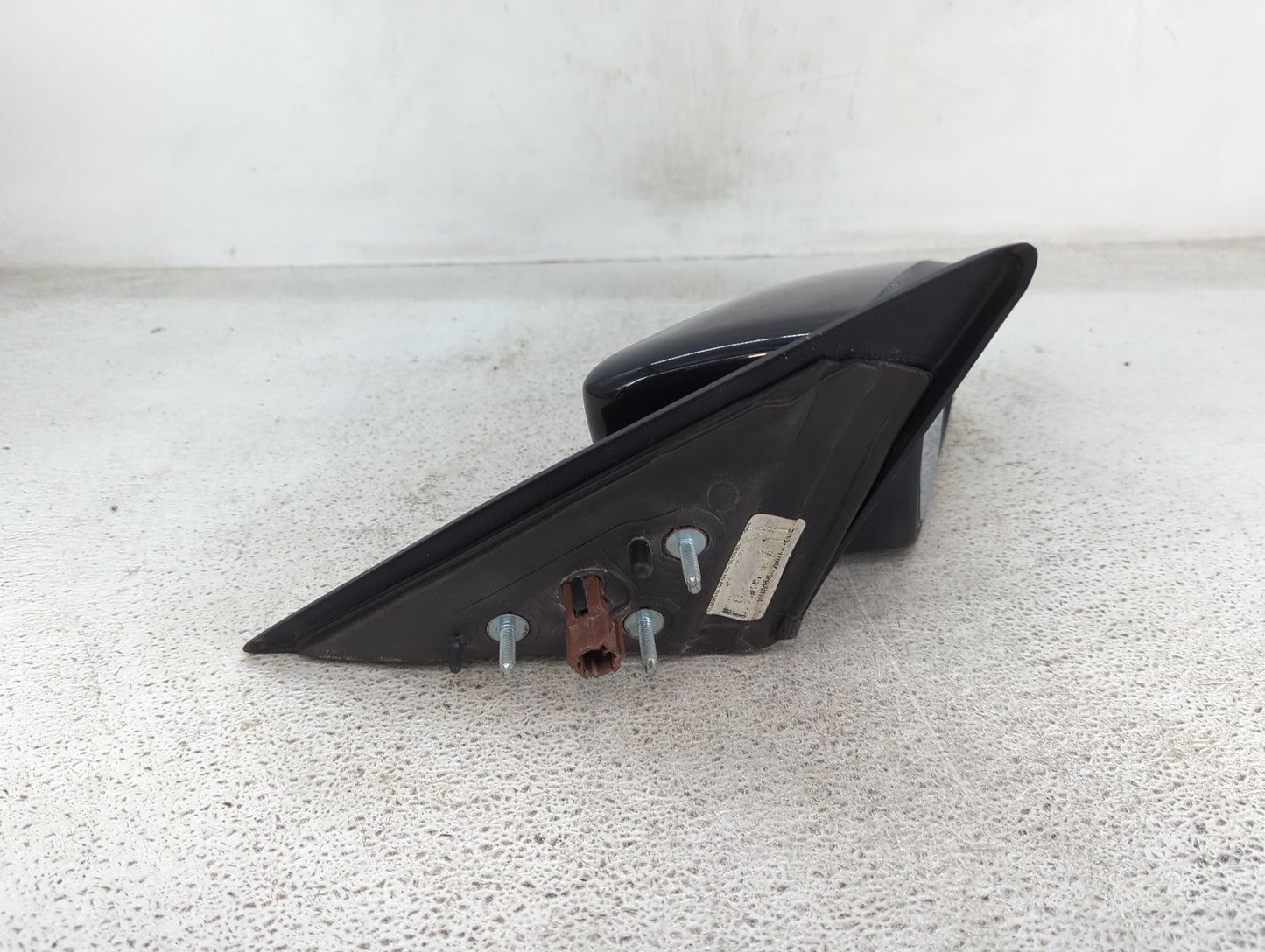 2010-2012 Ford Mustang Passenger Side View Mirror - Right Door Mirror OEM Used - Oemusedautoparts1.com