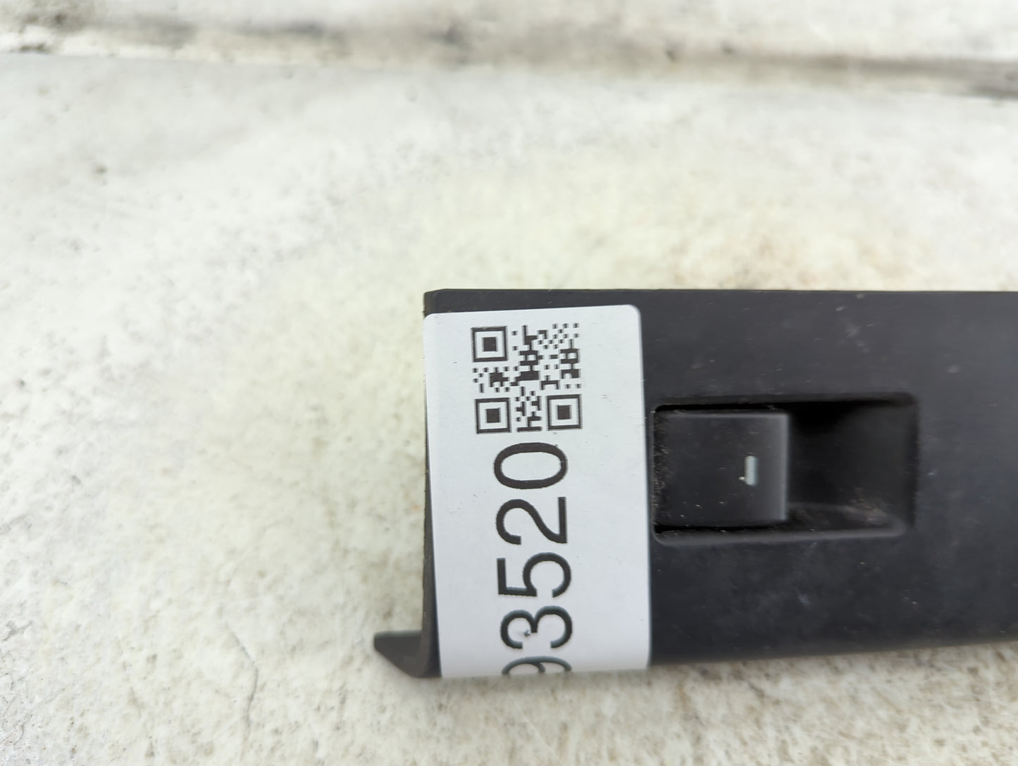 2010-2014 Ford Mustang Master Power Window Switch Replacement Driver Side Left P/N:DR33-14A564-BAW Fits OEM Used Auto Parts 