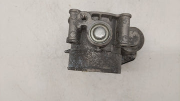 2011-2017 Ford Mustang Throttle Body P/N:AT4E-9F991-EL AT4E-EH Fits Fits 2011 2012 2013 2014 2015 2016 2017 2018 2019 OEM Used Auto Parts