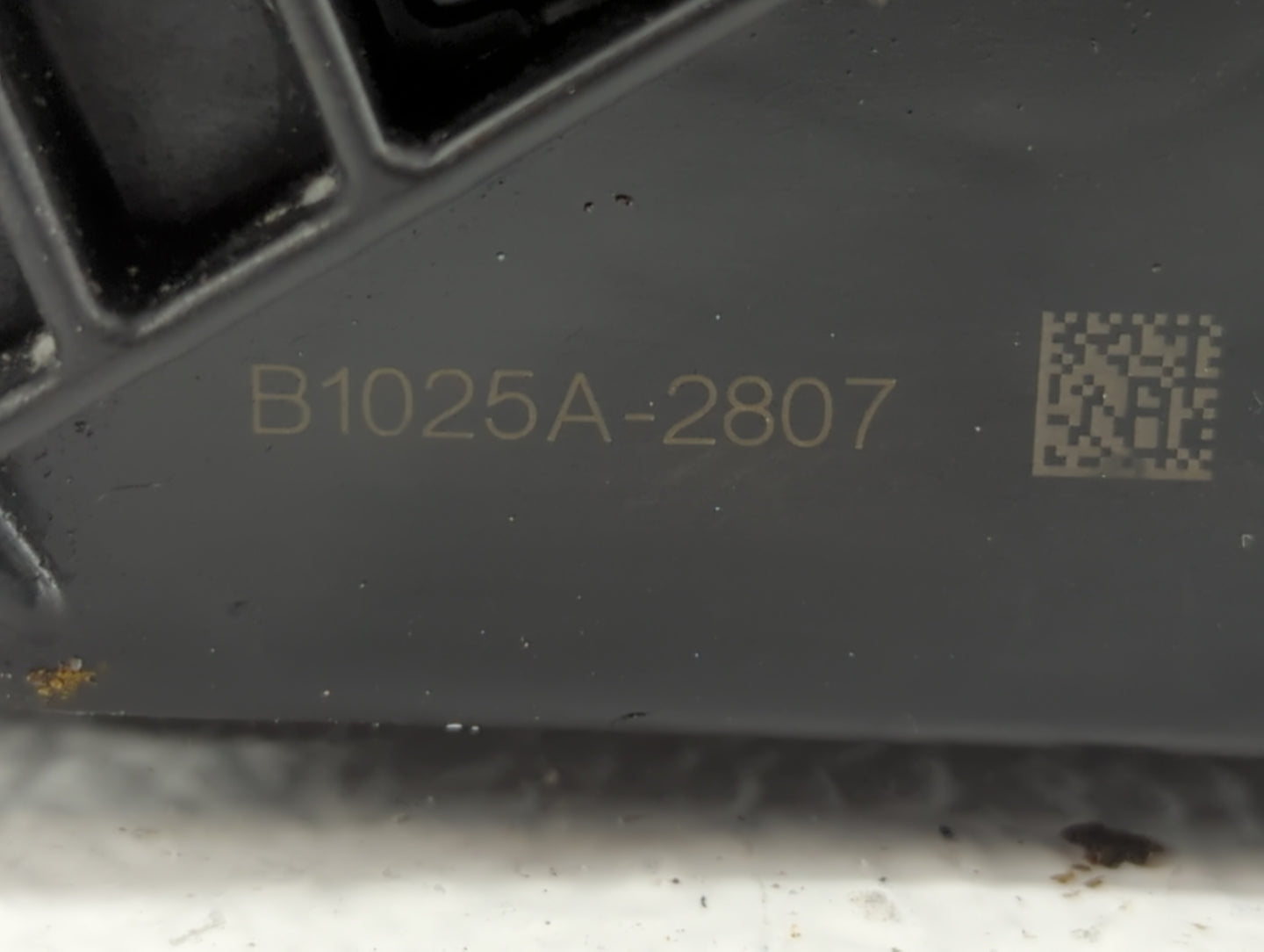 2011-2017 Ford Mustang Throttle Body P/N:B1025A-2807 Fits Fits 2011 2012 2013 2014 2015 2016 2017 2018 2019 OEM Used Auto Pa