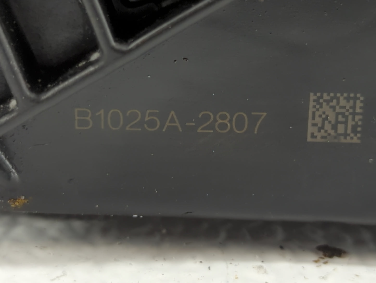 2011-2017 Ford Mustang Throttle Body P/N:B1025A-2807 Fits Fits 2011 2012 2013 2014 2015 2016 2017 2018 2019 OEM Used Auto Pa