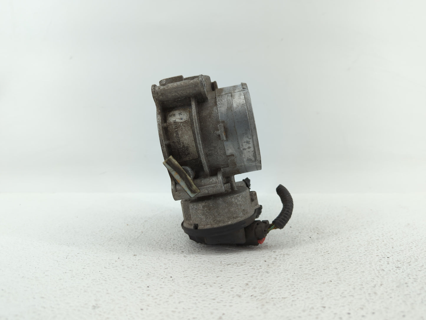 2011-2017 Ford Mustang Throttle Body P/N:AT4E-EC AT4E-9F991-EJ, AT4E-EH Fits Fits 2011 2012 2013 2014 2015 2016 2017 2018 20