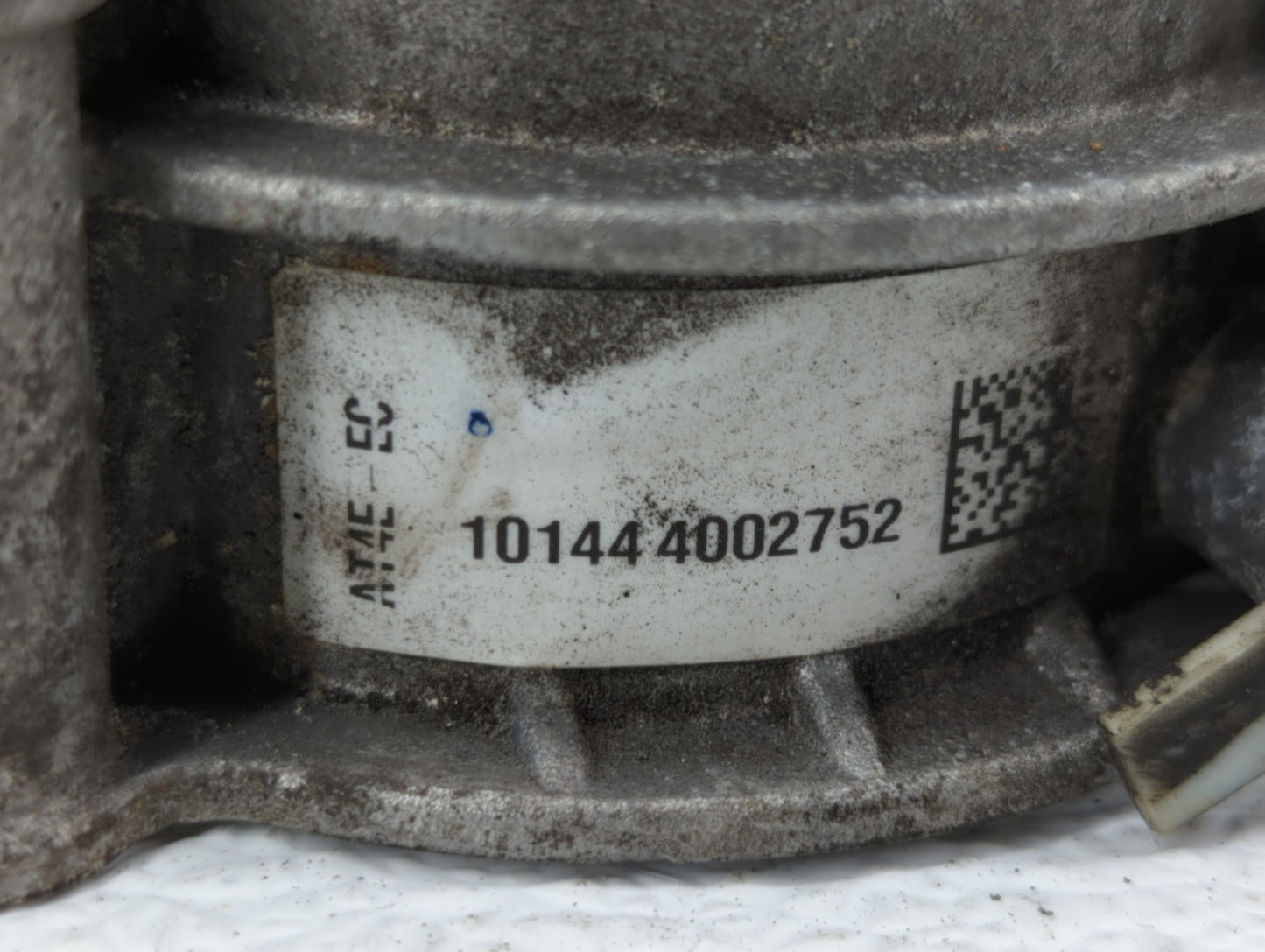 2011-2017 Ford Mustang Throttle Body P/N:AT4E-EC AT4E-9F991-EJ, AT4E-EH Fits Fits 2011 2012 2013 2014 2015 2016 2017 2018 20