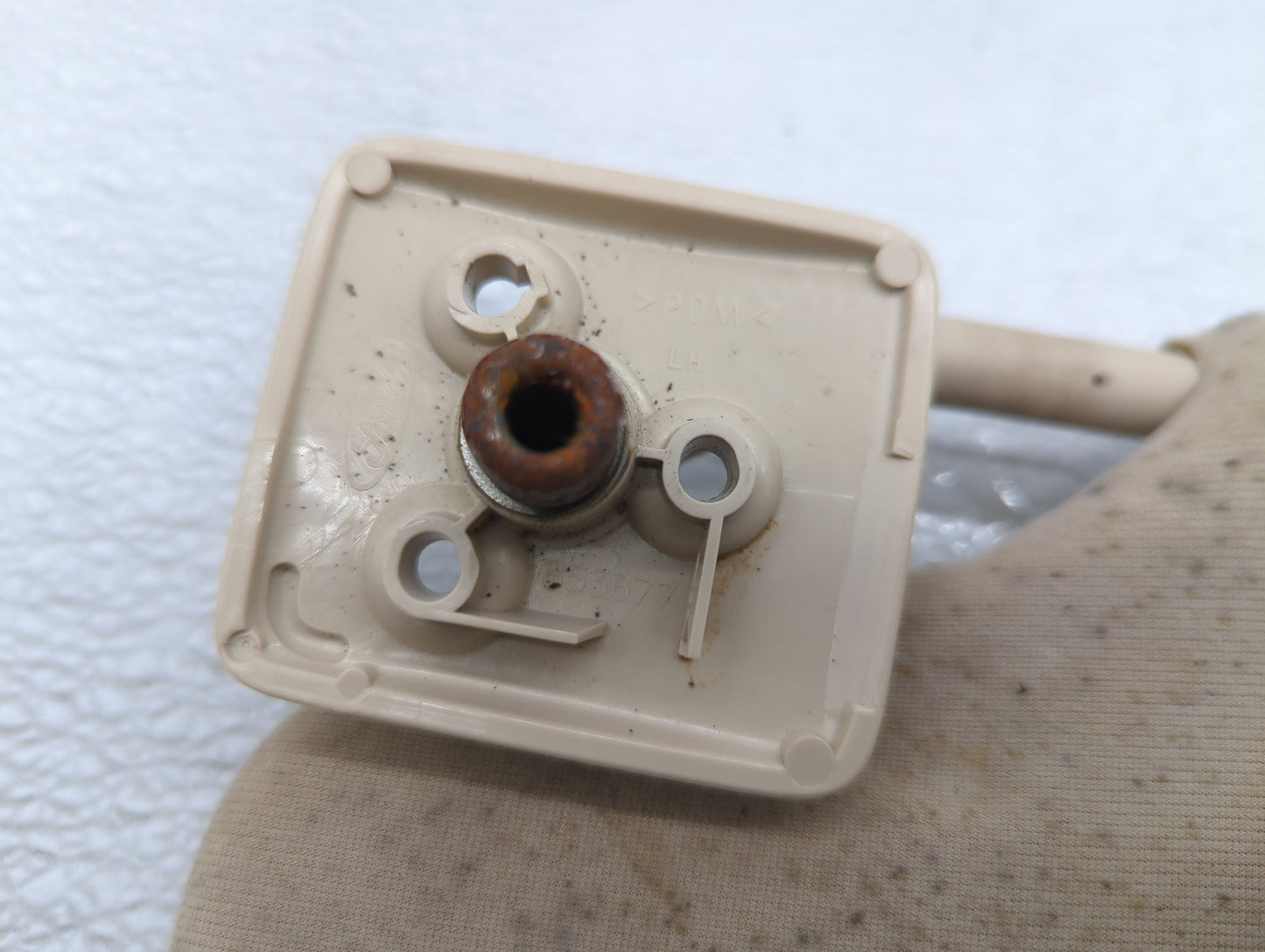 2010-2011 Ford Mustang Sun Visor Shade Replacement Driver Left Mirror Fits Fits 2010 2011 OEM Used Auto Parts - Oemusedautop