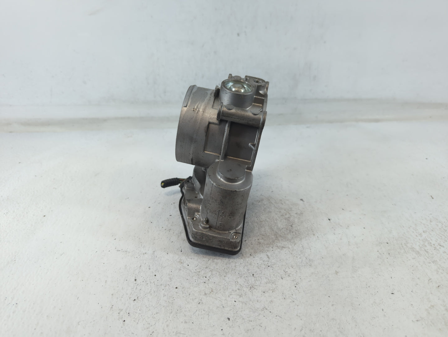 2011-2017 Ford Mustang Throttle Body P/N:AT4E-9F991-EL Fits Fits 2011 2012 2013 2014 2015 2016 2017 2018 2019 OEM Used Auto 