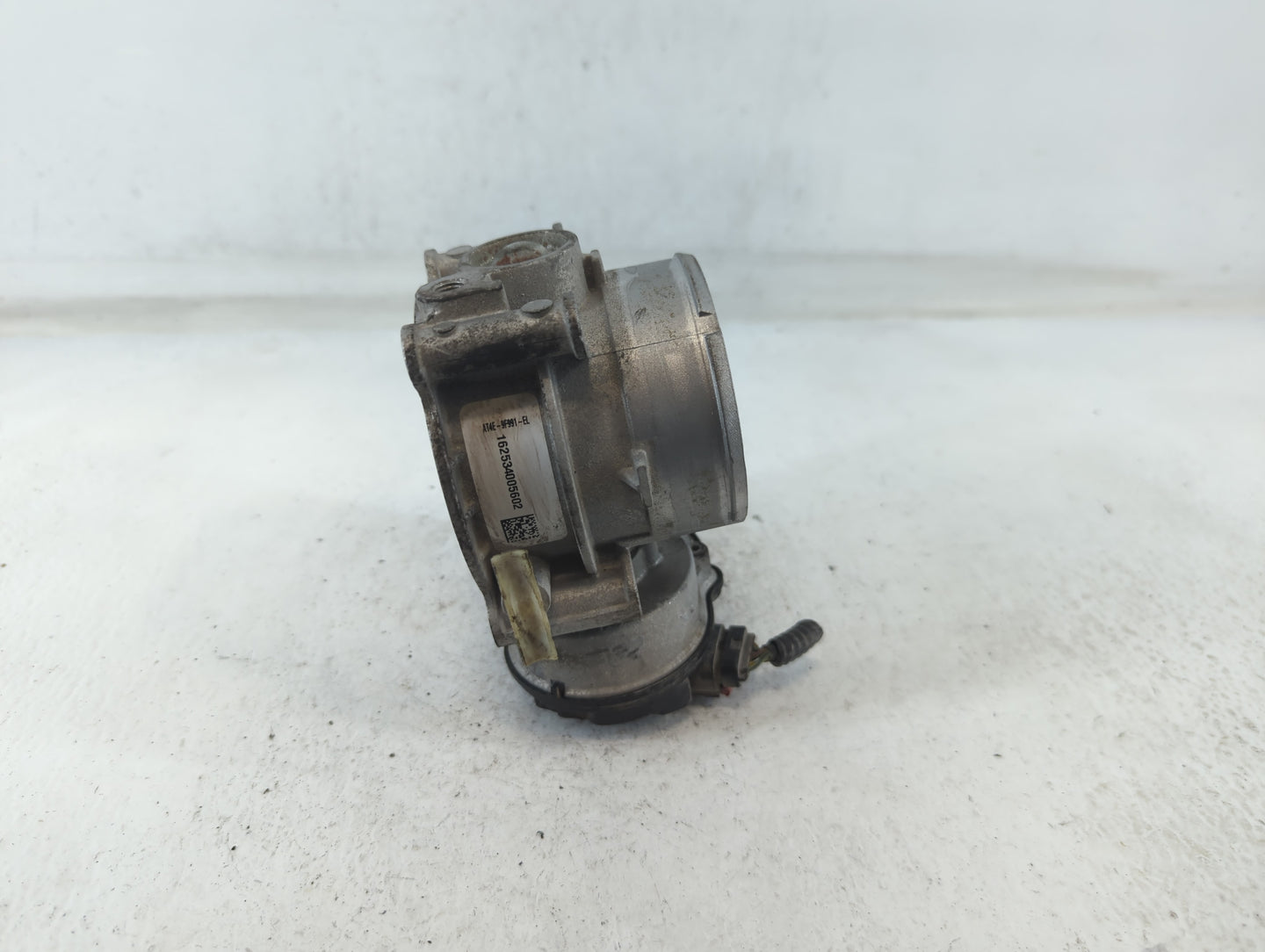 2011-2017 Ford Mustang Throttle Body P/N:AT4E-9F991-EL Fits Fits 2011 2012 2013 2014 2015 2016 2017 2018 2019 OEM Used Auto 