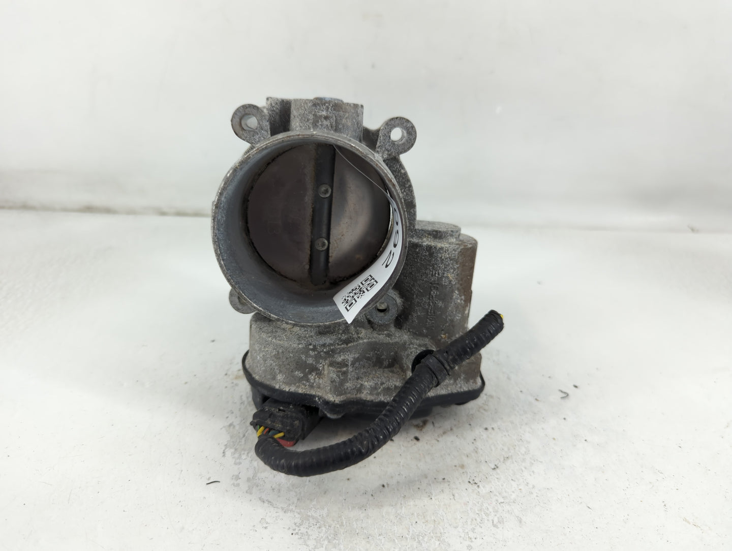 2011-2017 Ford Mustang Throttle Body P/N:AT4E-EC Fits Fits 2011 2012 2013 2014 2015 2016 2017 2018 2019 OEM Used Auto Parts 
