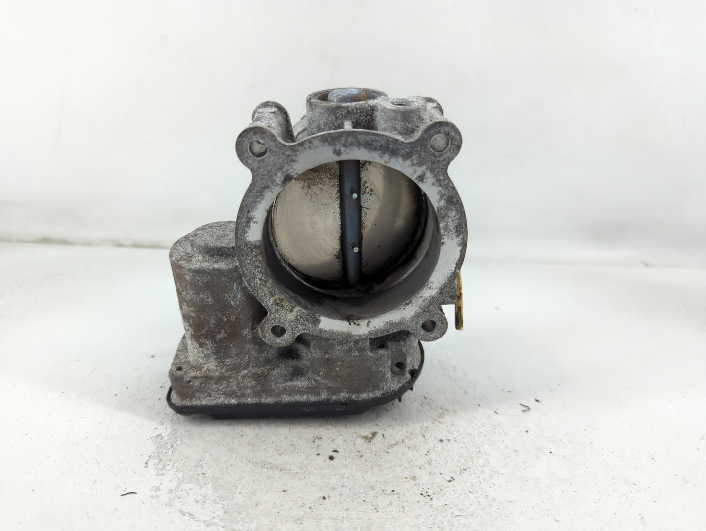 2011-2017 Ford Mustang Throttle Body P/N:AT4E-EC Fits Fits 2011 2012 2013 2014 2015 2016 2017 2018 2019 OEM Used Auto Parts 