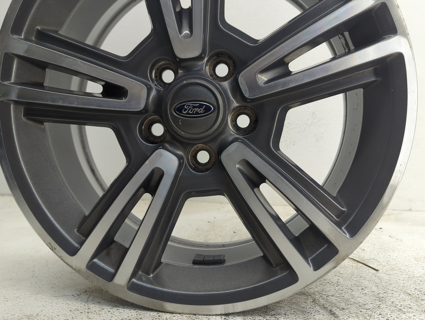 2010-2013 Ford Mustang Oem Wheel Rim - Oemusedautoparts1.com