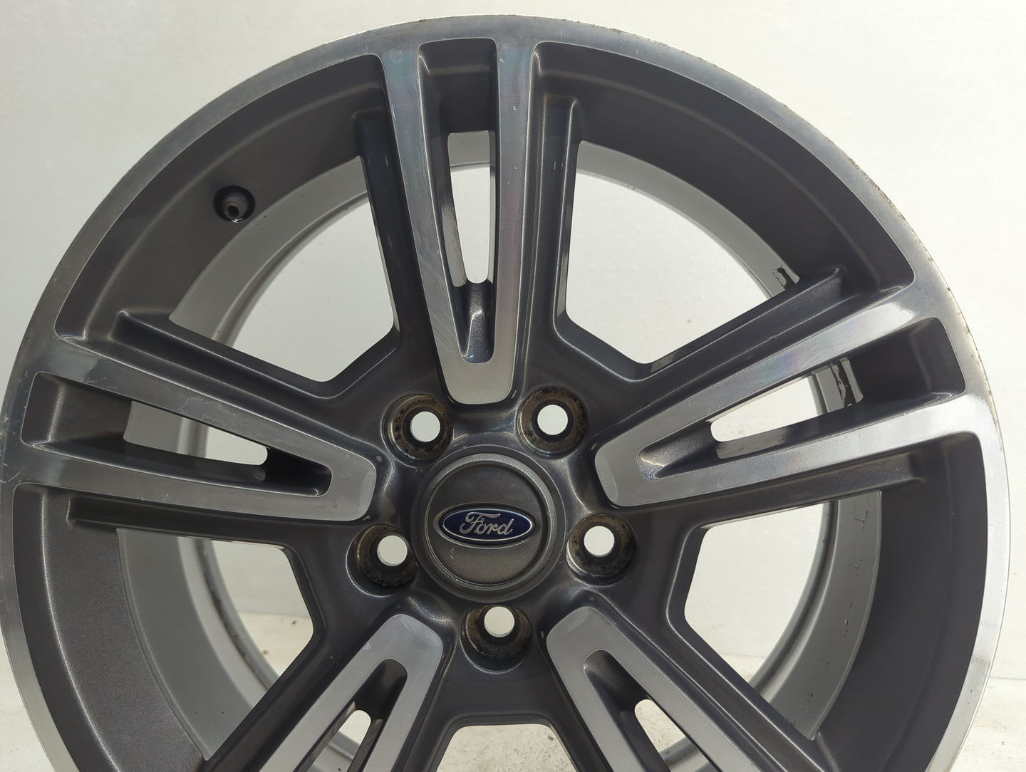 2010-2013 Ford Mustang Oem Wheel Rim - Oemusedautoparts1.com
