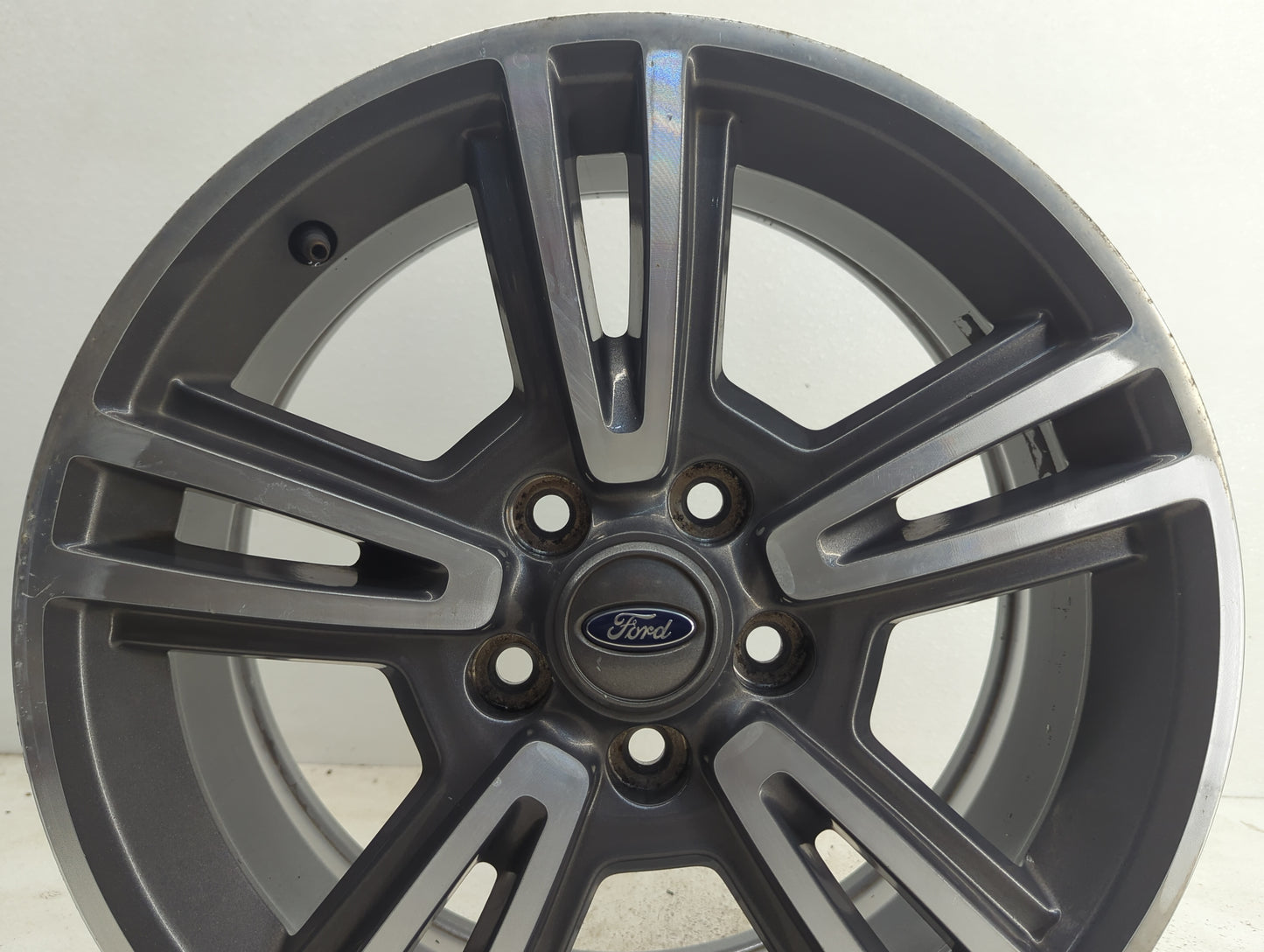 2010-2013 Ford Mustang Oem Wheel Rim - Oemusedautoparts1.com