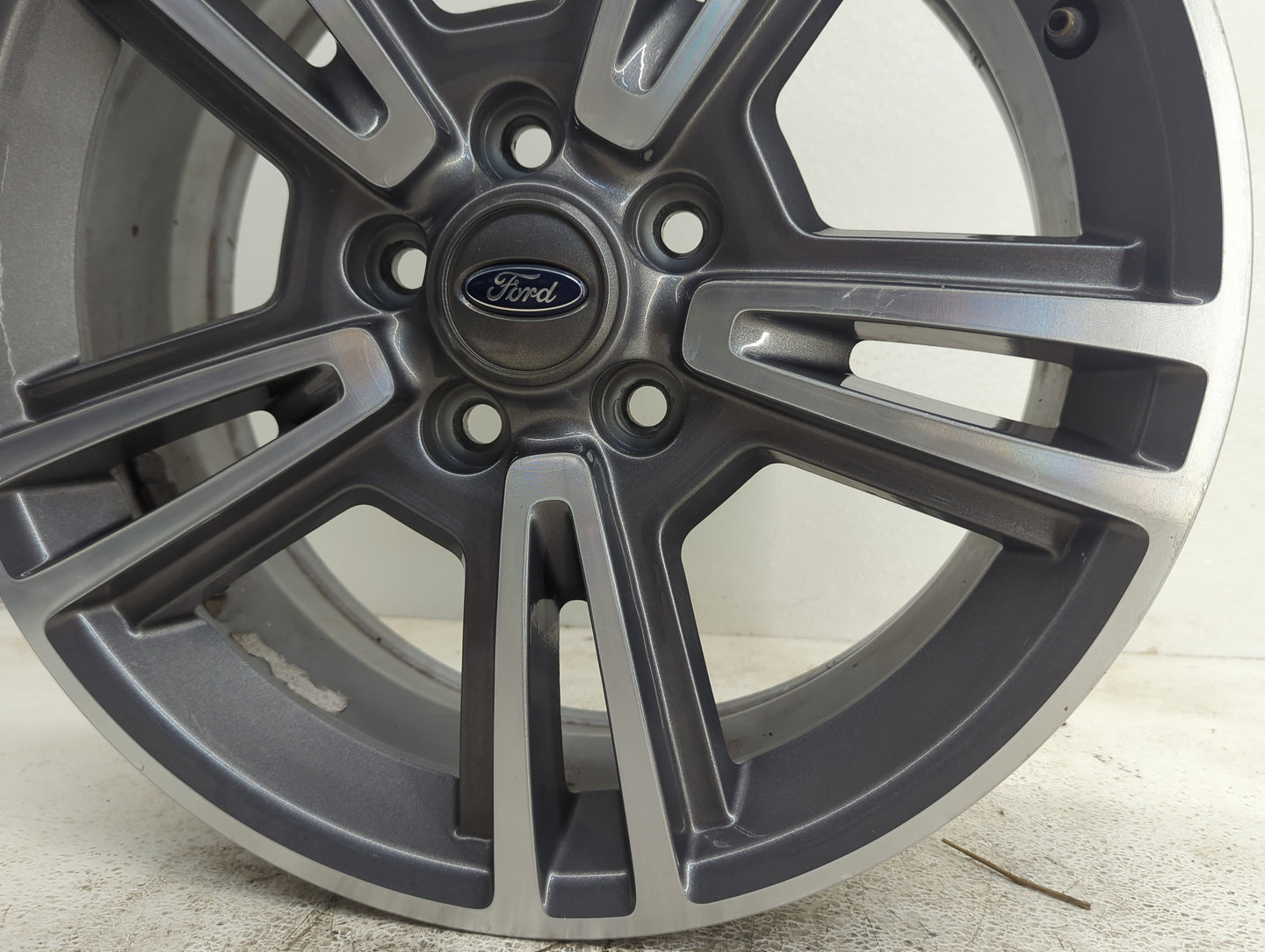 2010-2013 Ford Mustang Oem Wheel Rim - Oemusedautoparts1.com