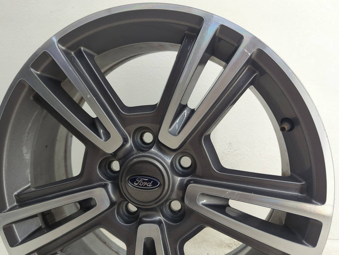 2010-2013 Ford Mustang Oem Wheel Rim - Oemusedautoparts1.com