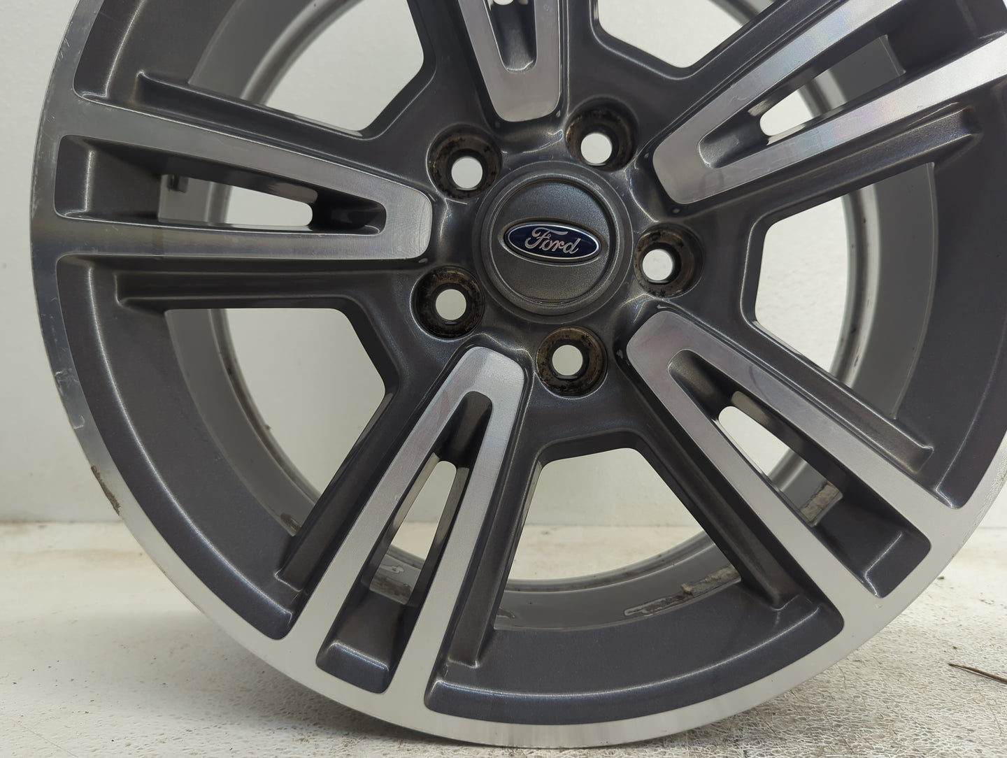 2010-2013 Ford Mustang Oem Wheel Rim - Oemusedautoparts1.com