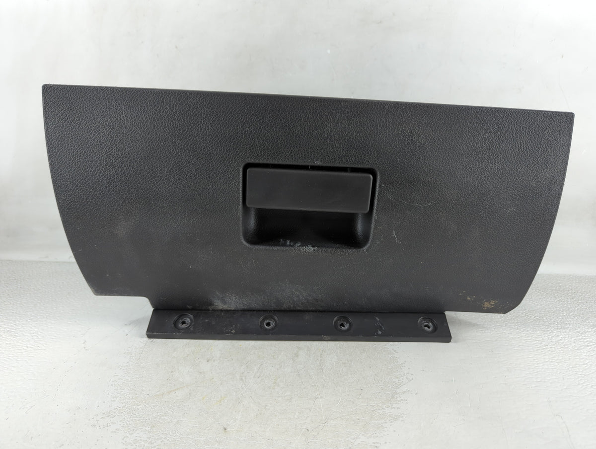 2011 Ford Mustang Passenger Glove Box Door Storage Compartment 936357 - Oemusedautoparts1.com
