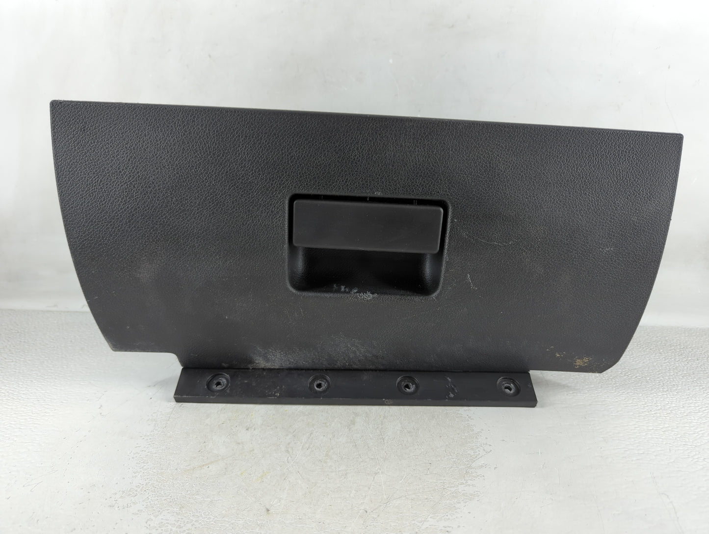 2011 Ford Mustang Passenger Glove Box Door Storage Compartment 936357 - Oemusedautoparts1.com