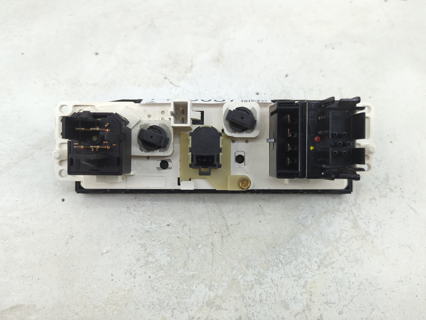 2003-2011 Ford Ranger Climate Control Module Temperature AC/Heater Replacement Fits OEM Used Auto Parts - Oemusedautoparts1.