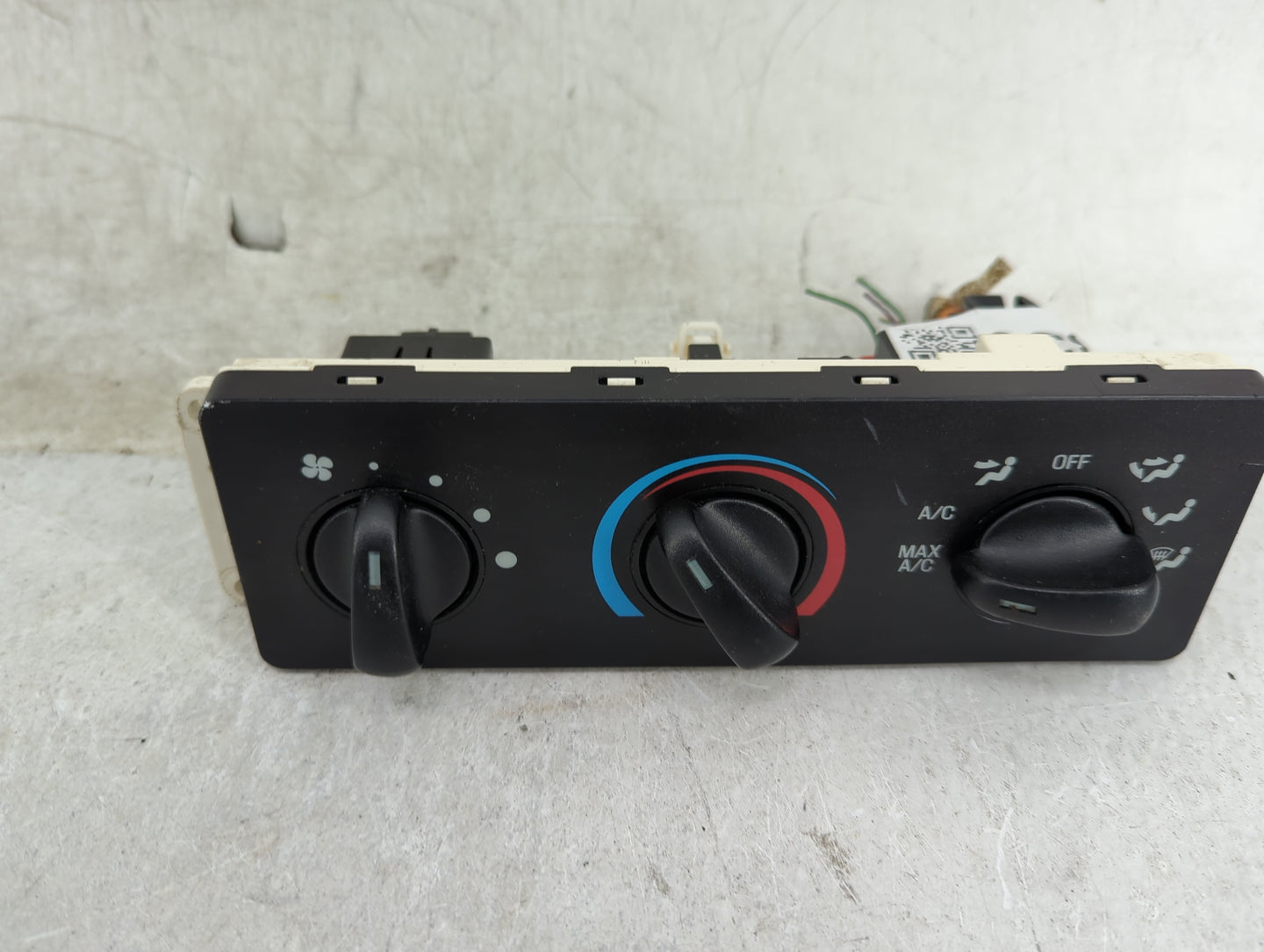 2003-2011 Ford Ranger Climate Control Module Temperature AC/Heater Replacement P/N:3L5H-19E764-AA Fits OEM Used Auto Parts -