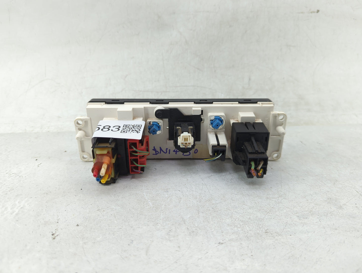 2003-2011 Ford Ranger Climate Control Module Temperature AC/Heater Replacement P/N:AL54-19C733-AA Fits OEM Used Auto Parts -